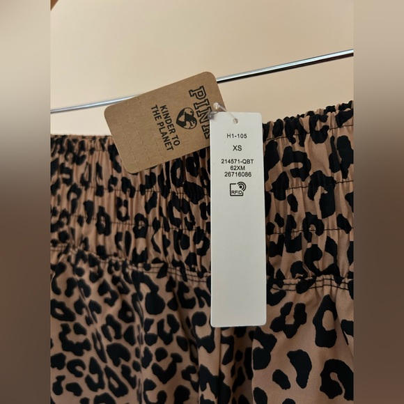 Victoriaâs Secret PINK Leopard Print Athletic Shorts | NEW | Womenâs Size XS - Picture 6 of 8